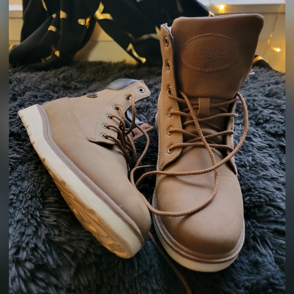 Lugz Tan Boots - Picture 2 of 4